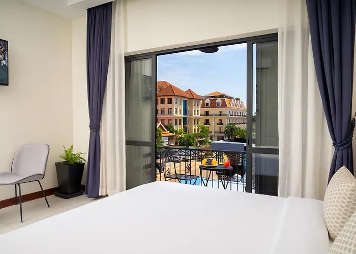 Blanc Smith Hotel 4*