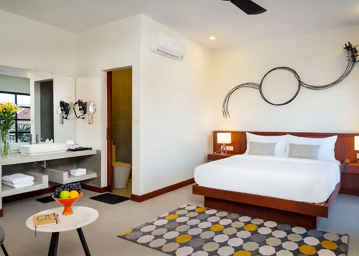 Blanc Smith Hotel